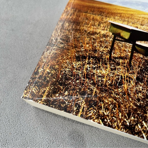 Educated ~ Tara Westover ~ Paperback - Picture 6 of 7